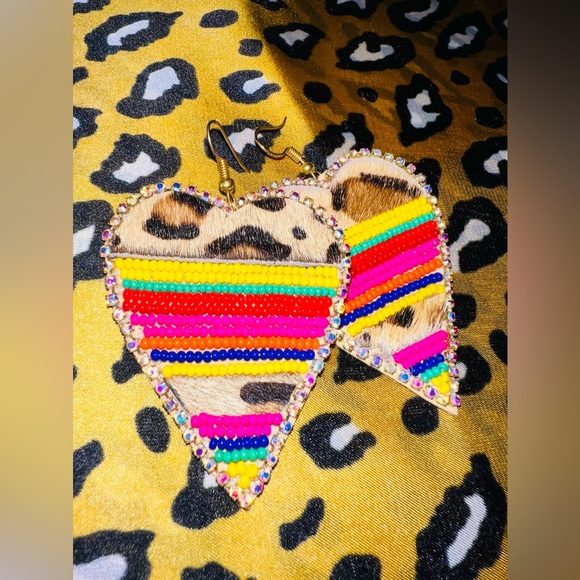 Multicolor Pattern Earrings - Picture 3 of 3